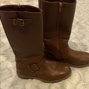 Kenneth Cole Reaction brown leather boots. Kids